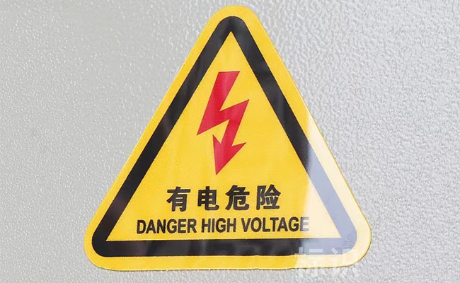 ���Ͼ�ʾ��